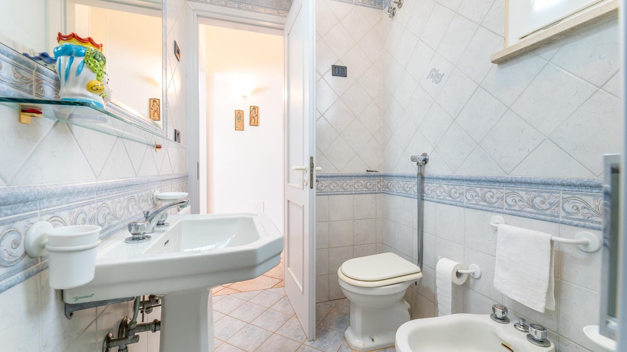 Photo of Bathroom in Posto Rosso
