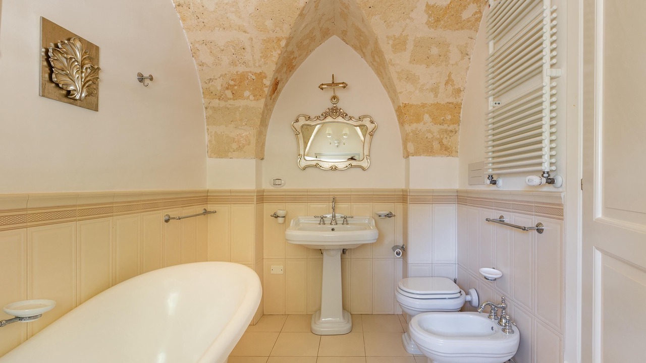 Photo of Bathroom in Oria