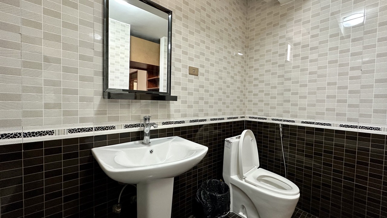 Photo of Bathroom in Arada