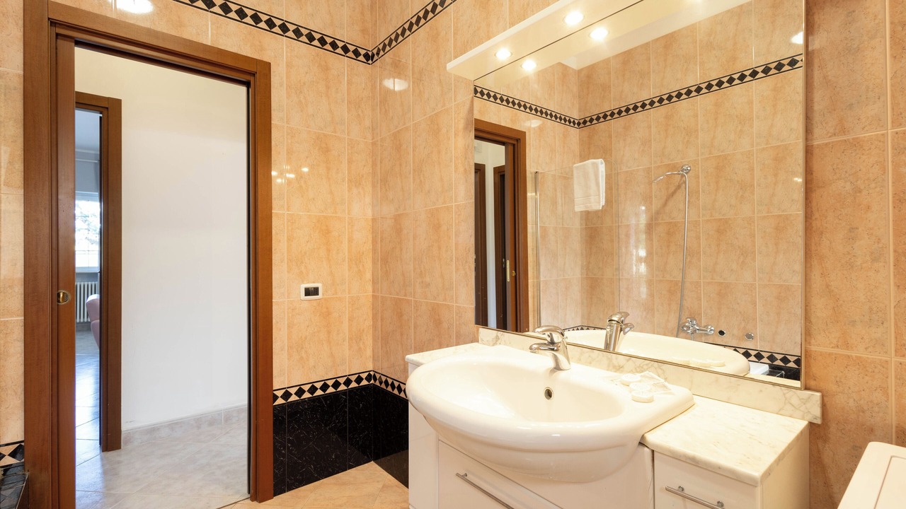 Photo of Bathroom in Macchia di Monte