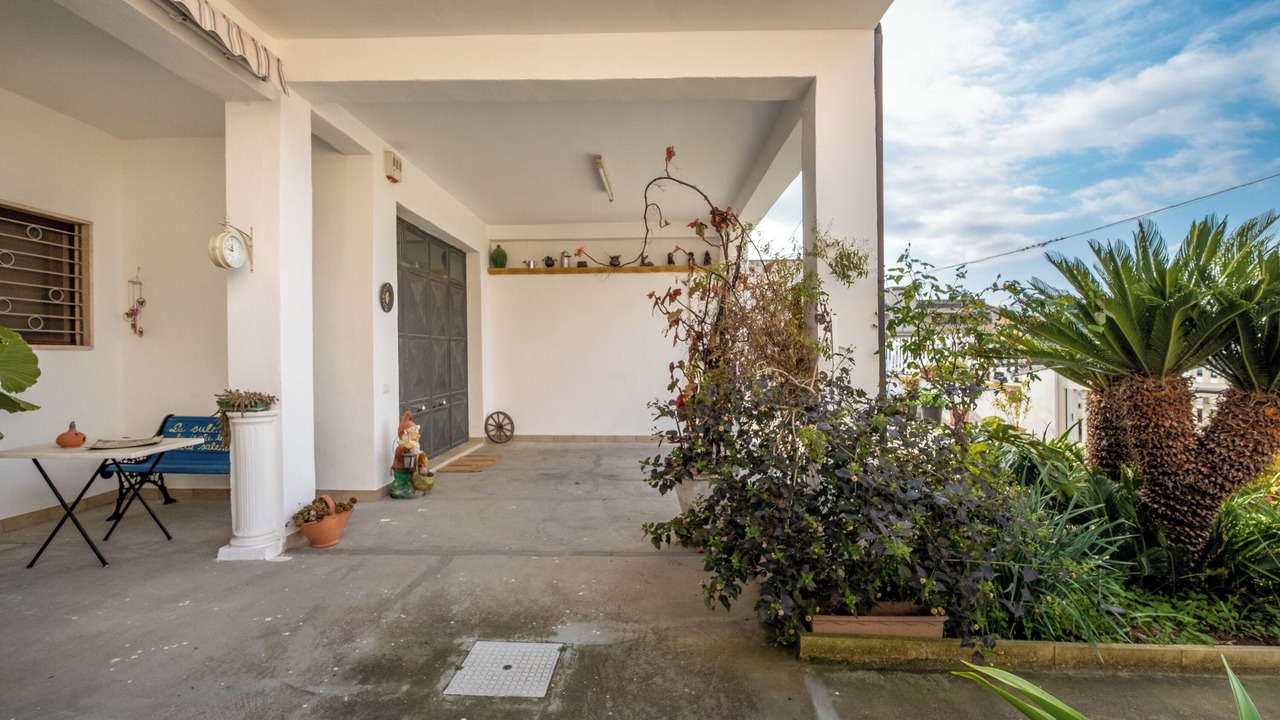 Photo of Patio Balcony in Cellino San Marco