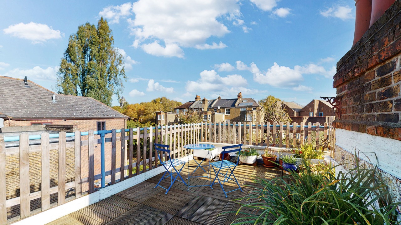 Photo of Outdoor in North Kensington