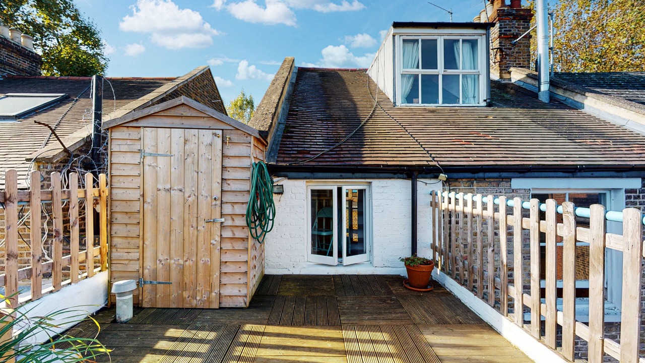 Photo of Outdoor in North Kensington