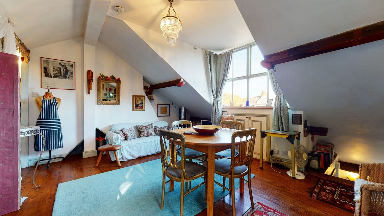 Photo of Livingroom in North Kensington
