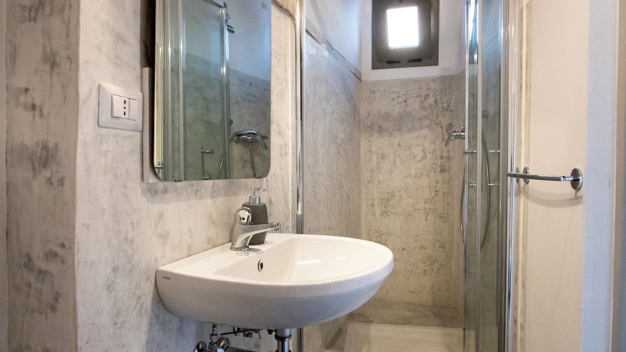 Photo of Bathroom in Matino