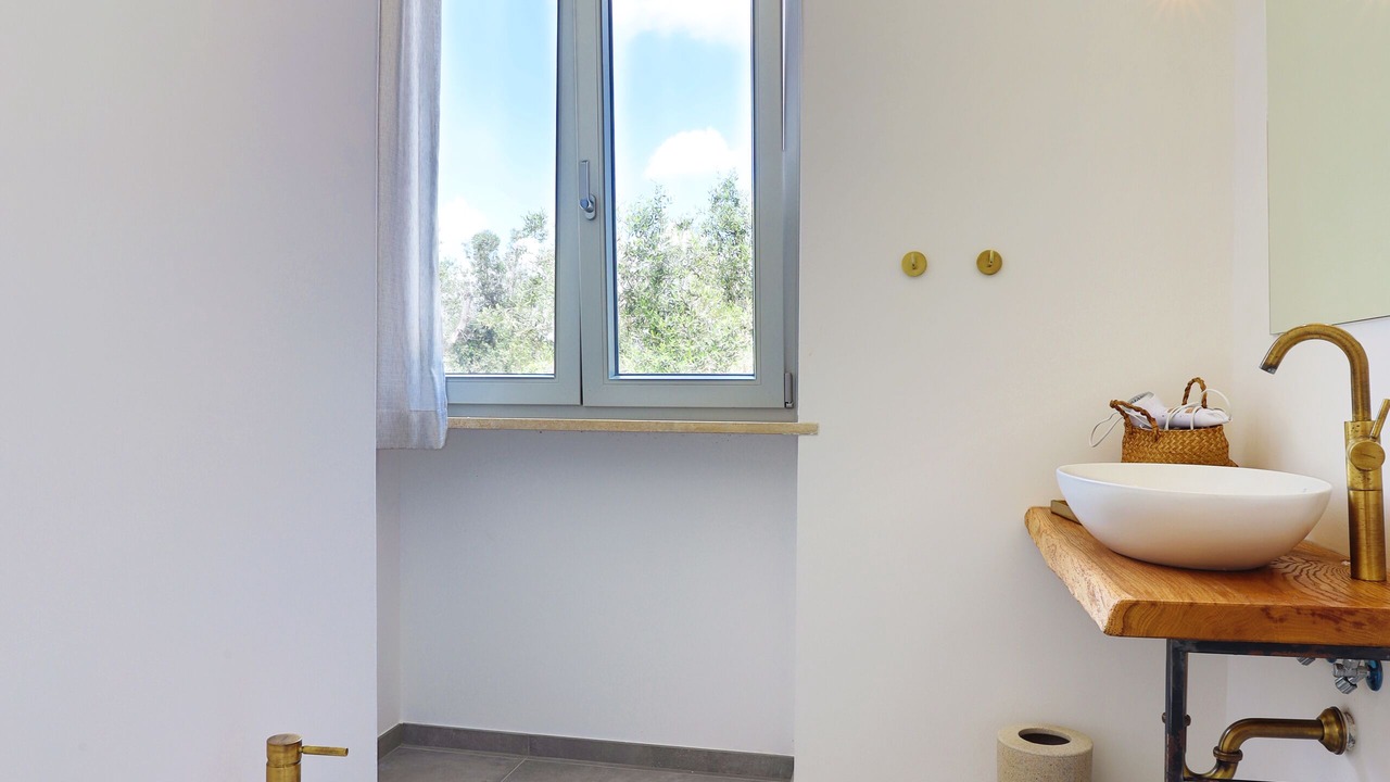 Photo of Bathroom in Diso