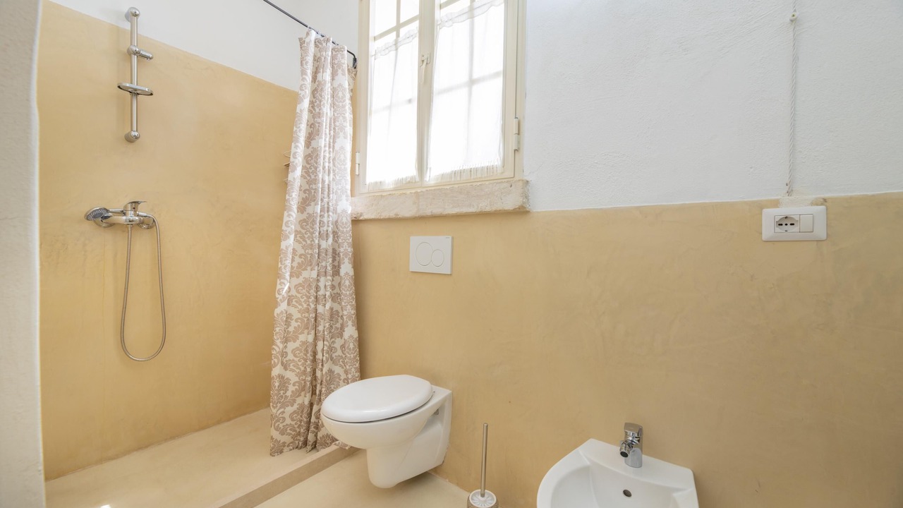 Photo of Bathroom in Alliste