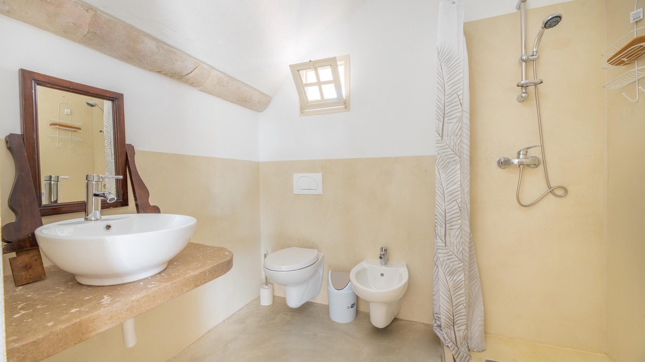 Photo of Bathroom in Alliste