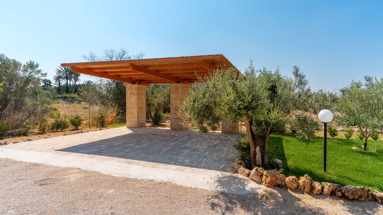 Photo of Outdoor in Matino