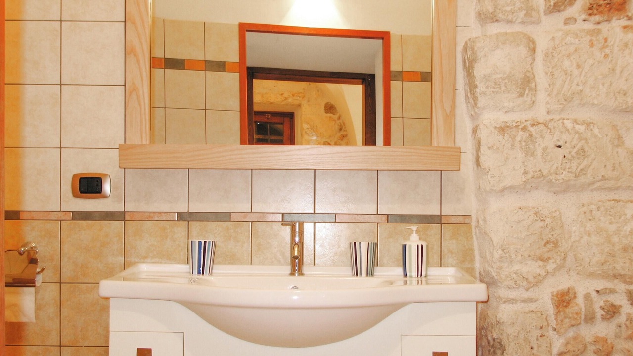 Photo of Bathroom in Surano