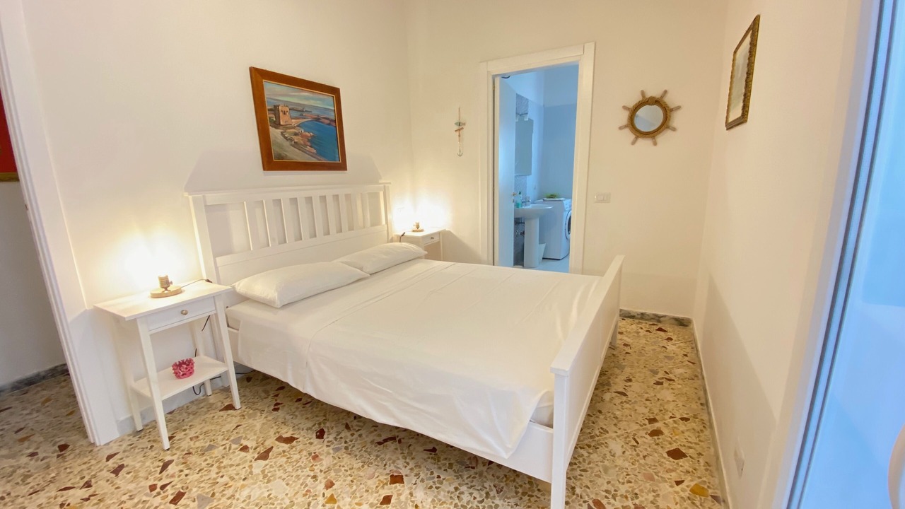 Photo of Bedroom in Roca Vecchia