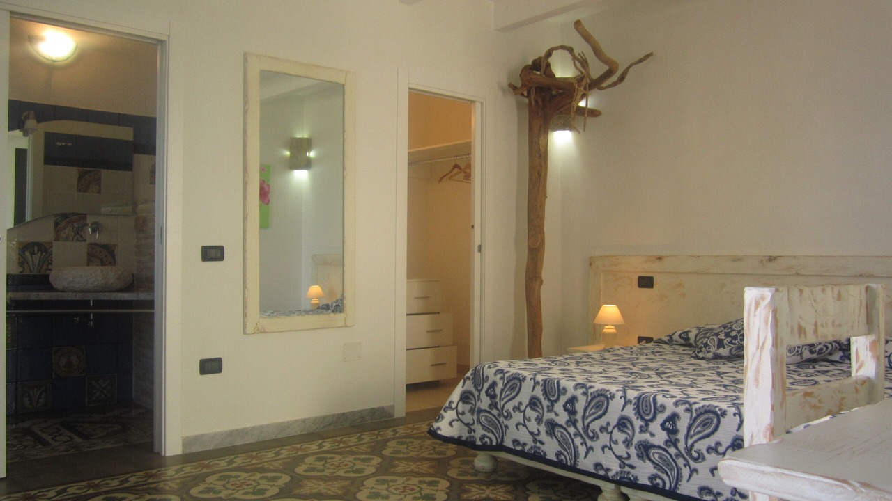 Photo of Bedroom in Roca Vecchia