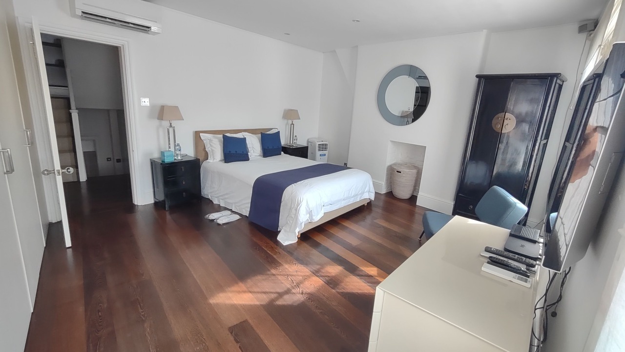 Photo of Bedroom in Brompton & Hans Town