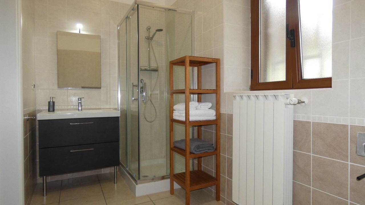 Photo of Bathroom in Oria