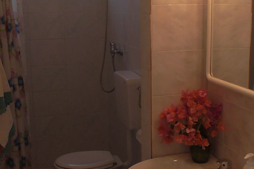 Photo of Bathroom in Matino