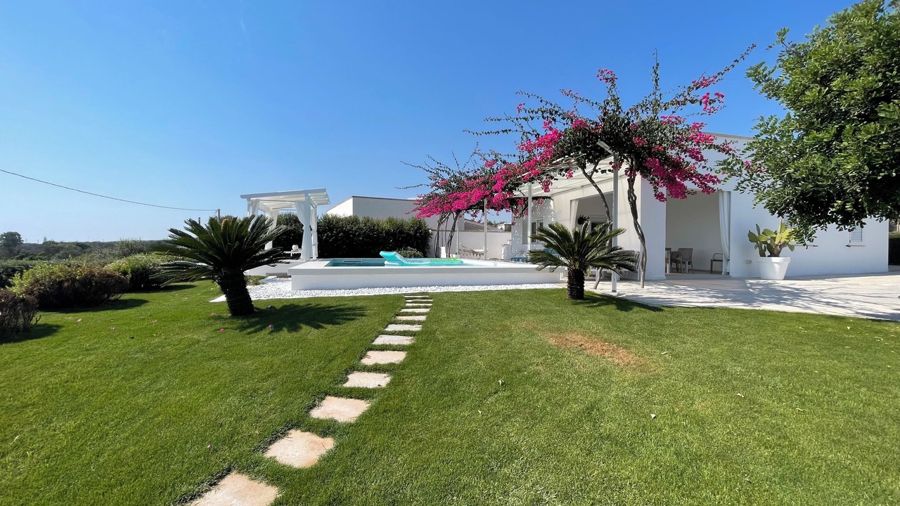 Photo of Outdoor in Marina di Felloniche