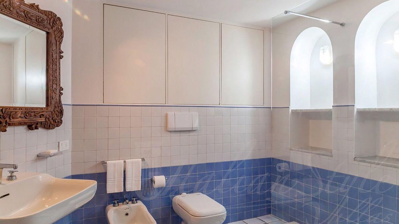 Photo of Bathroom in Diso