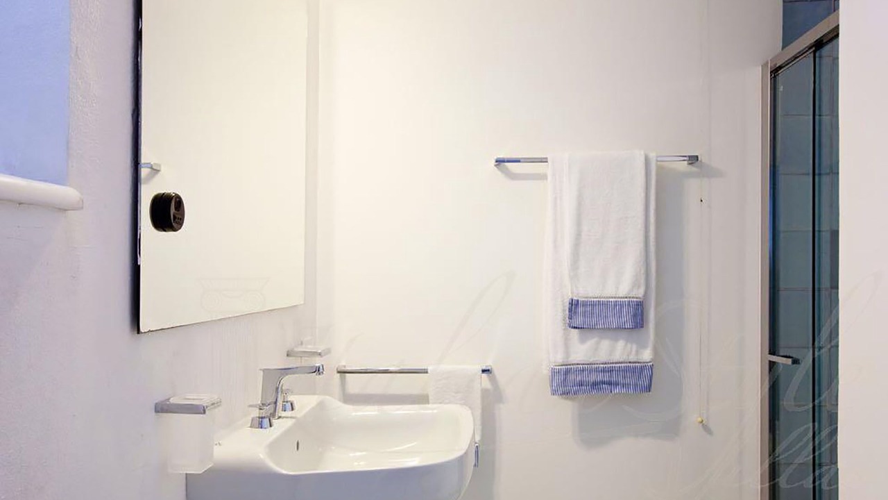 Photo of Bathroom in Diso