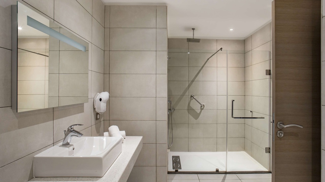 Photo of Bathroom in Andohalo