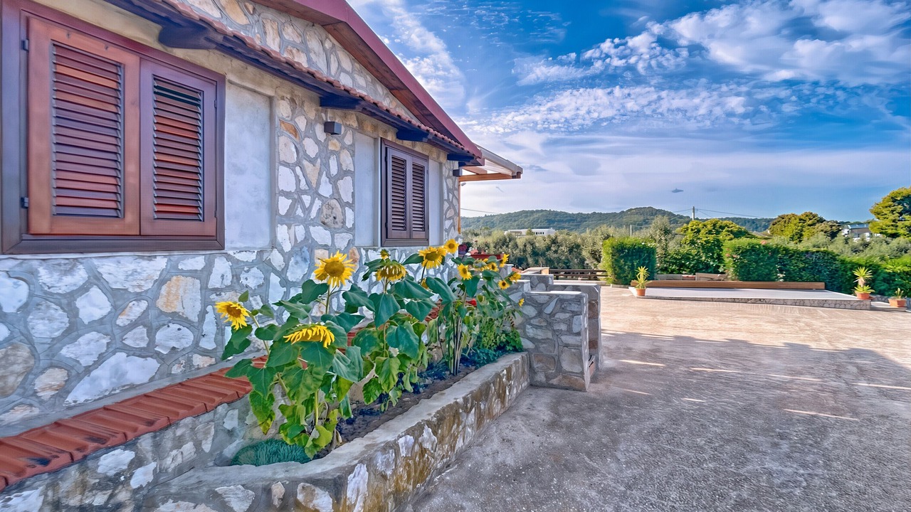 Photo of Outdoor in Montincello