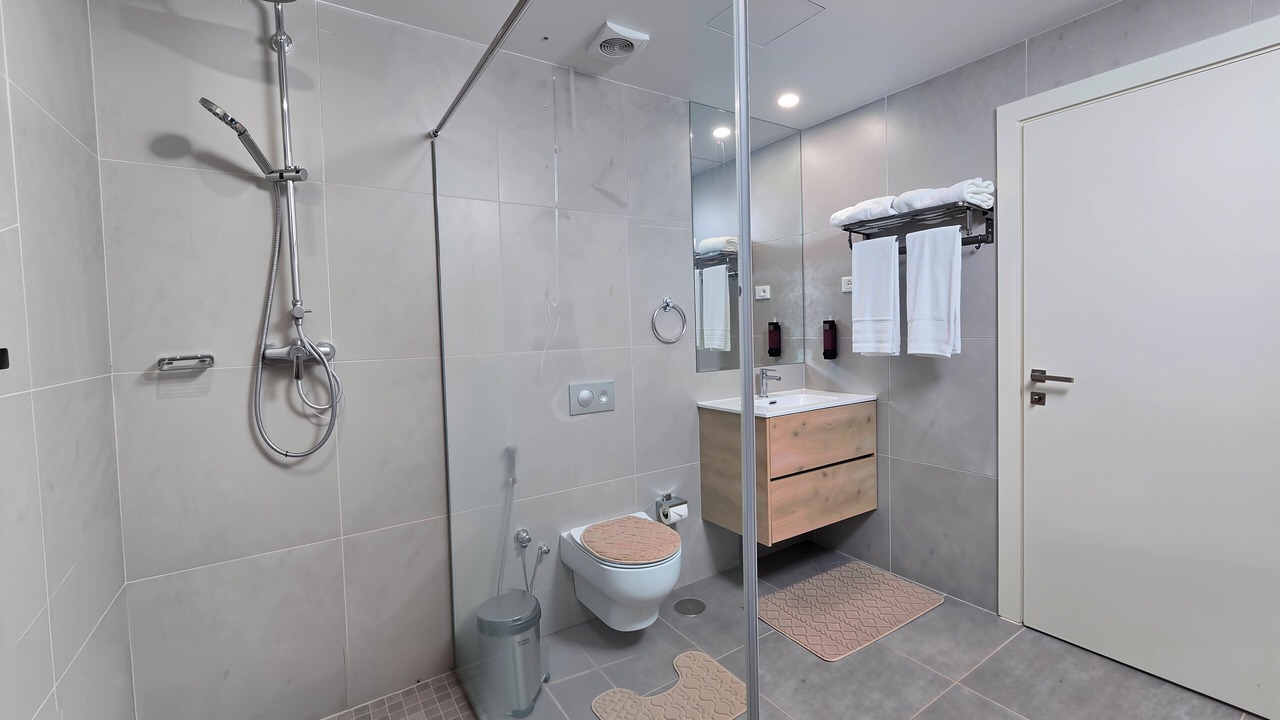 Photo of Bathroom in Kirkos