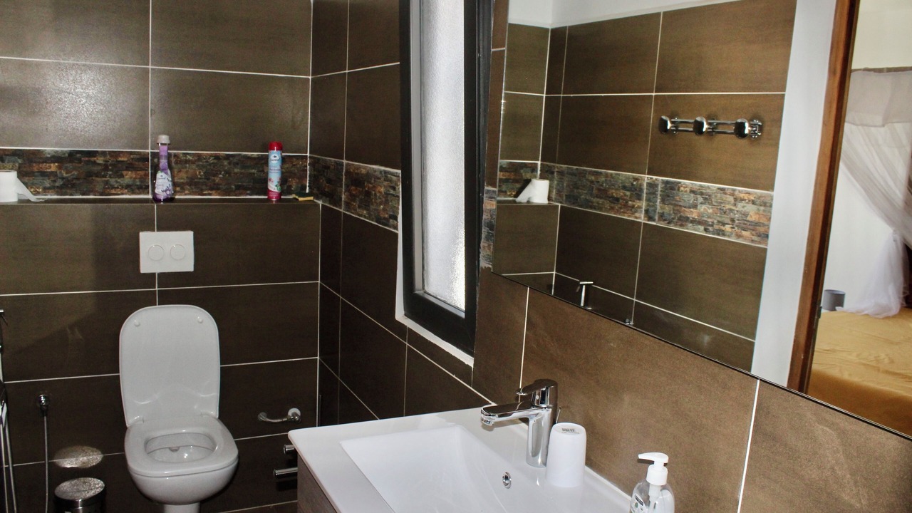 Photo of Bathroom in Antananarivo Avaradrano