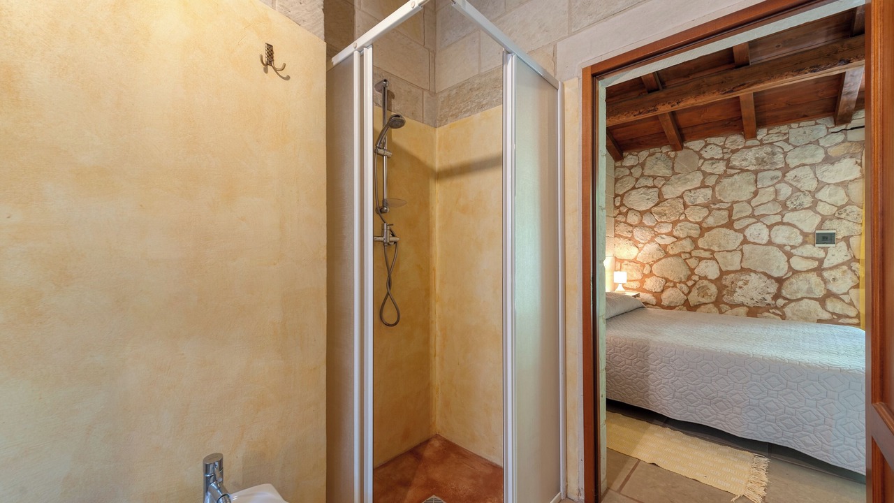 Photo of Bathroom in Vernole