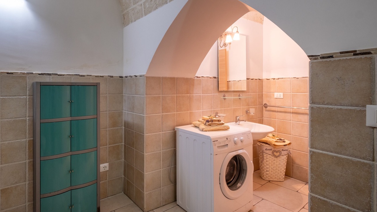 Photo of Bathroom in Avetrana