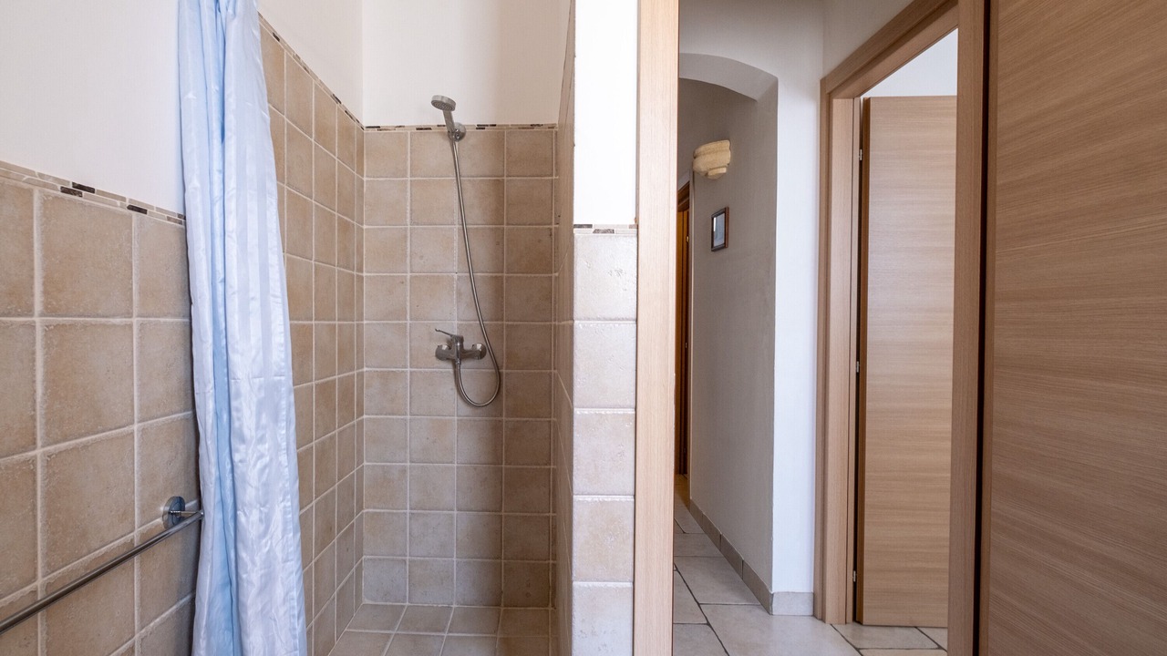 Photo of Bathroom in Avetrana