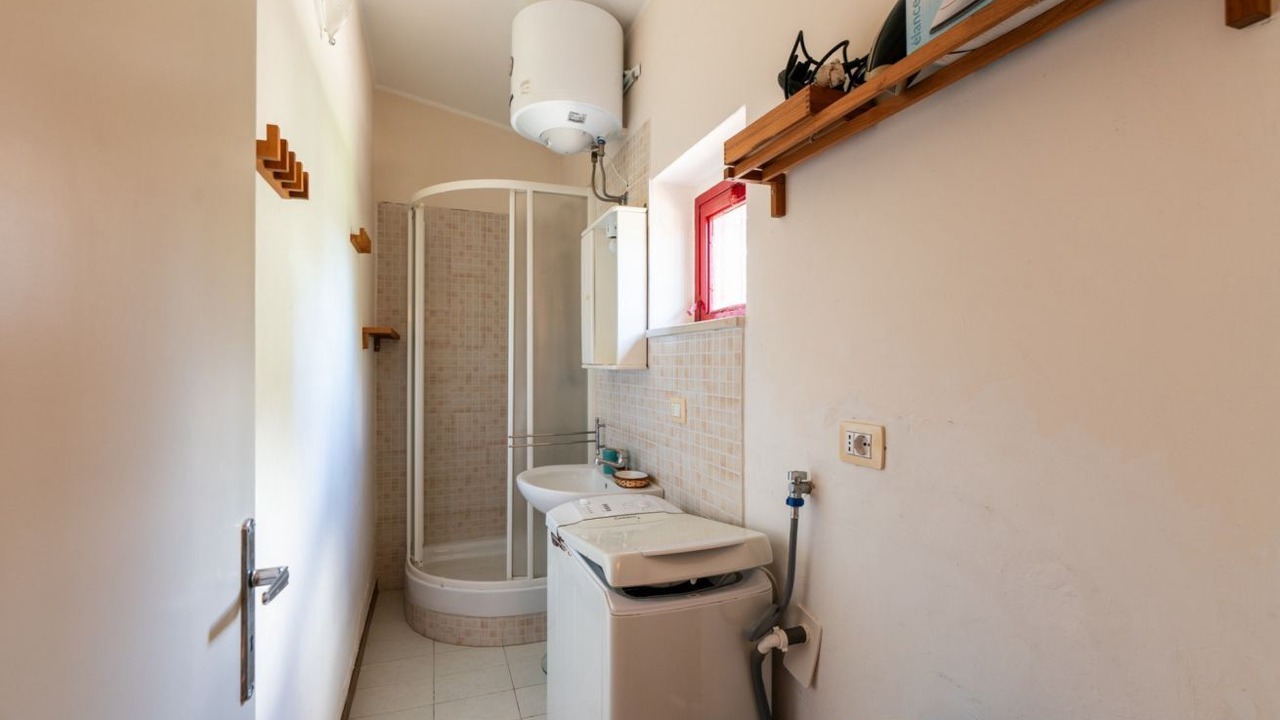 Photo of Bathroom in Andria