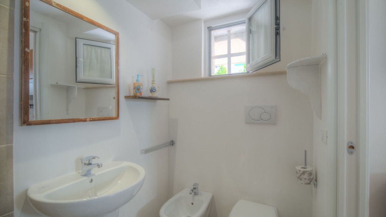 Photo of Bathroom in Fumarola