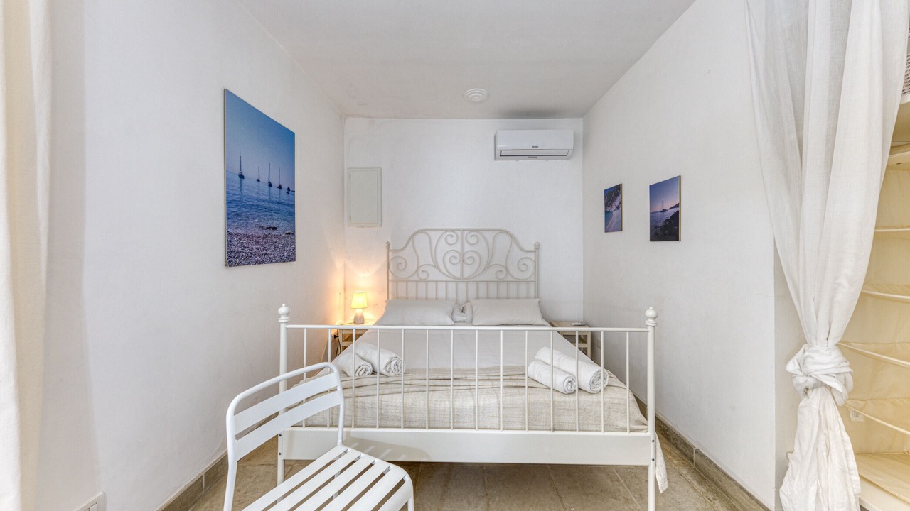 Photo of Bedroom in Castro Marina