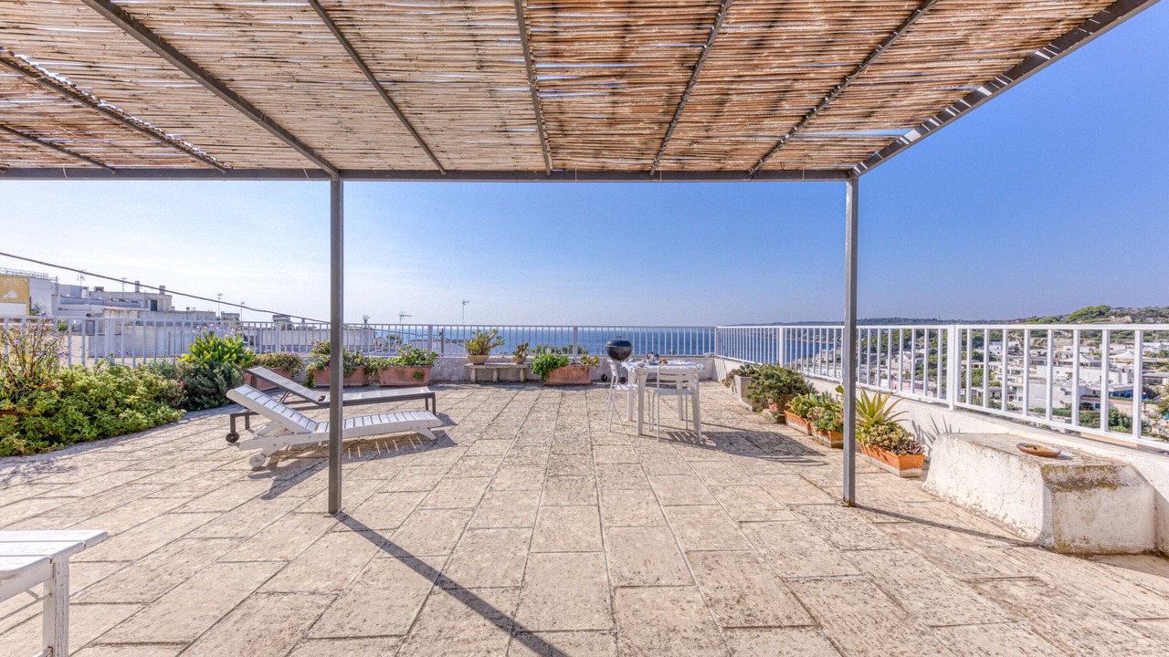 Photo of Patio Balcony in Castro Marina