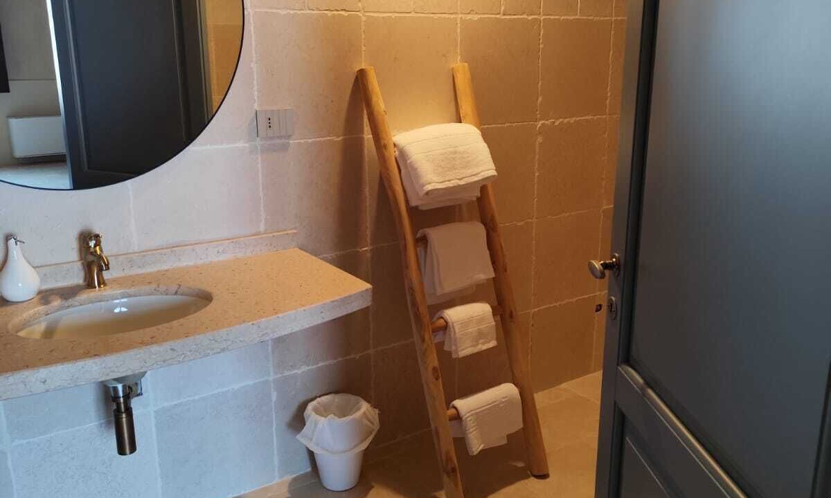 Photo of Bathroom in Felline