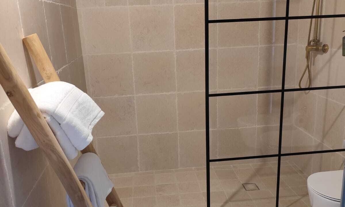 Photo of Bathroom in Felline