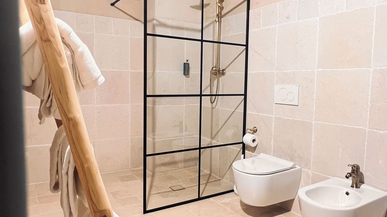 Photo of Bathroom in Felline