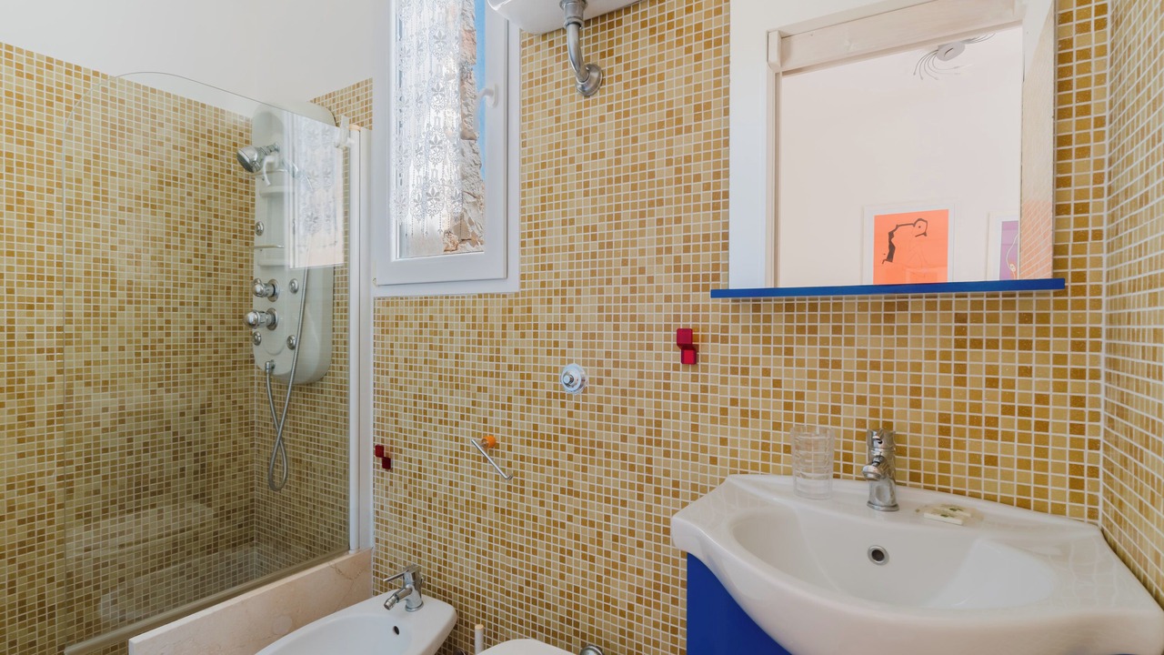Photo of Bathroom in Tuglie