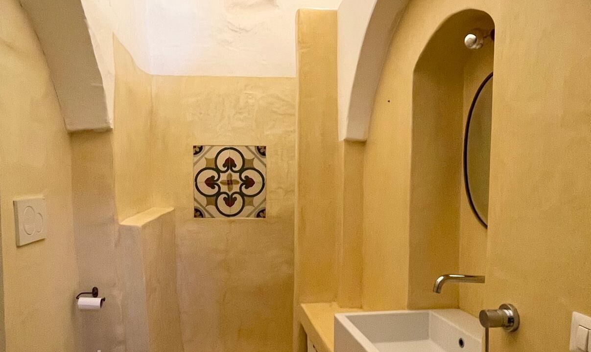 Photo of Bathroom in Matino