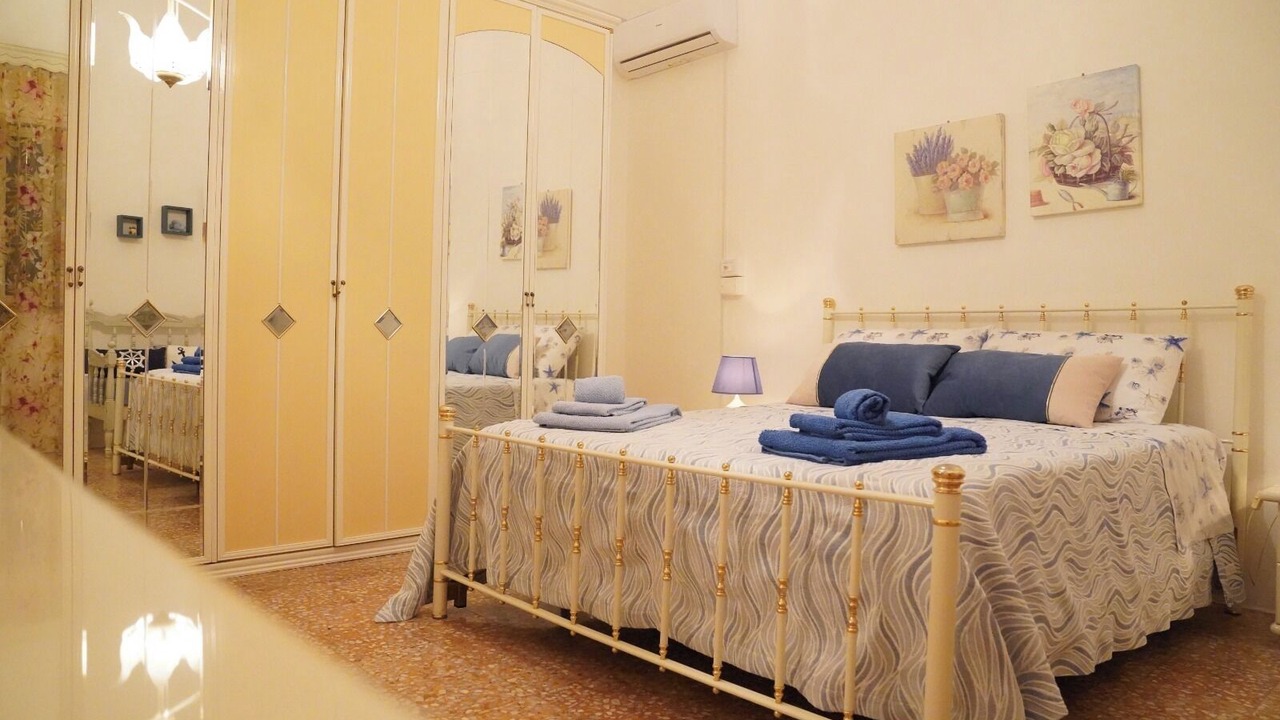 Photo of Bedroom in Borgagne