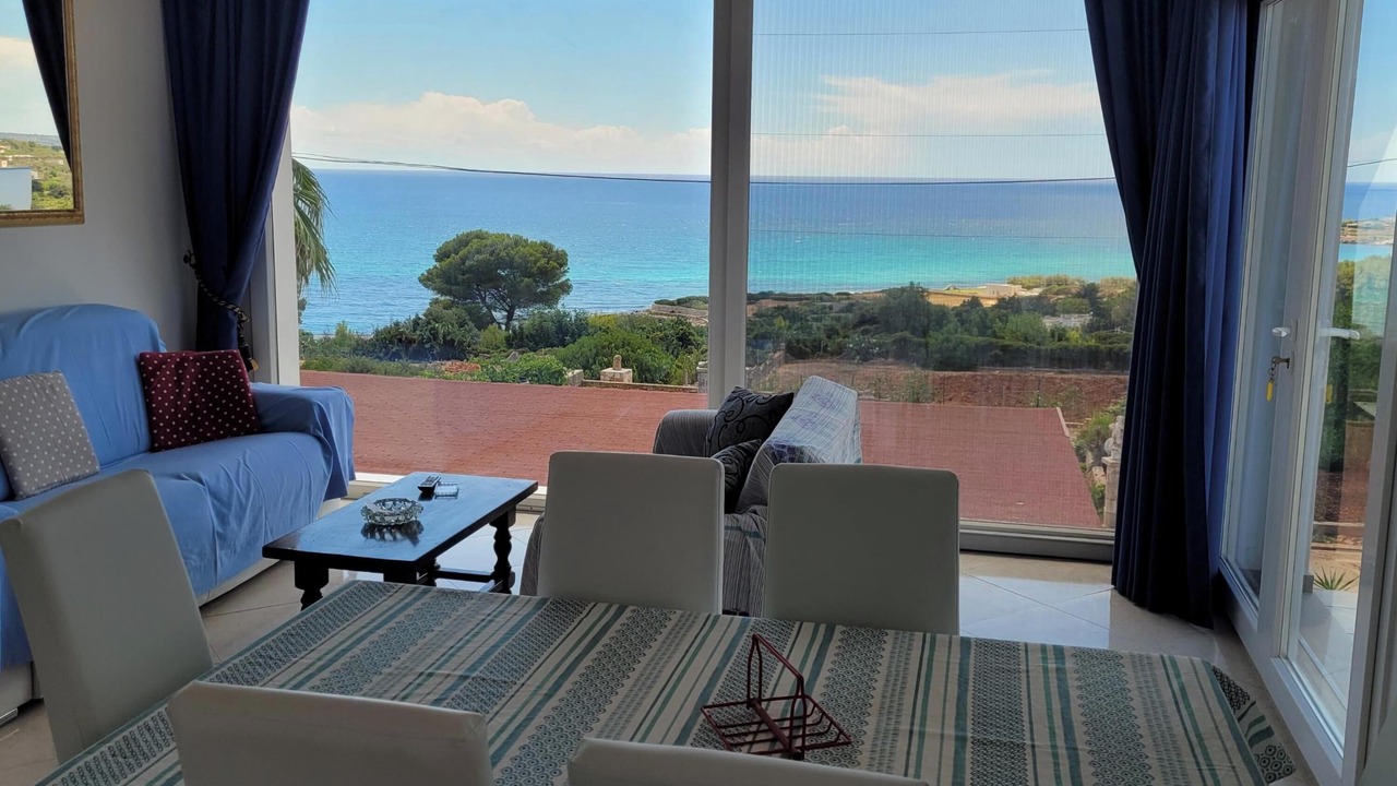 Photo of Bedroom in Marina di Felloniche