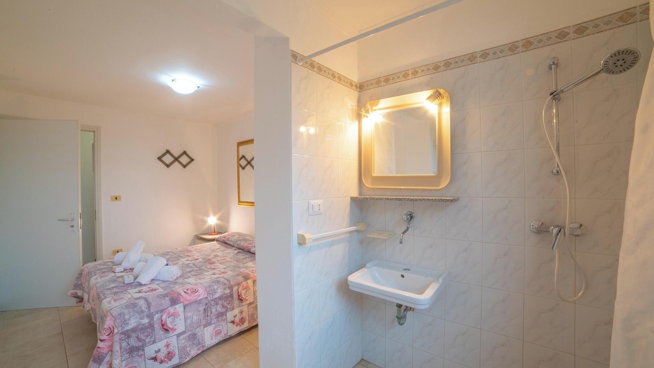 Photo of Bathroom in Marina di Felloniche