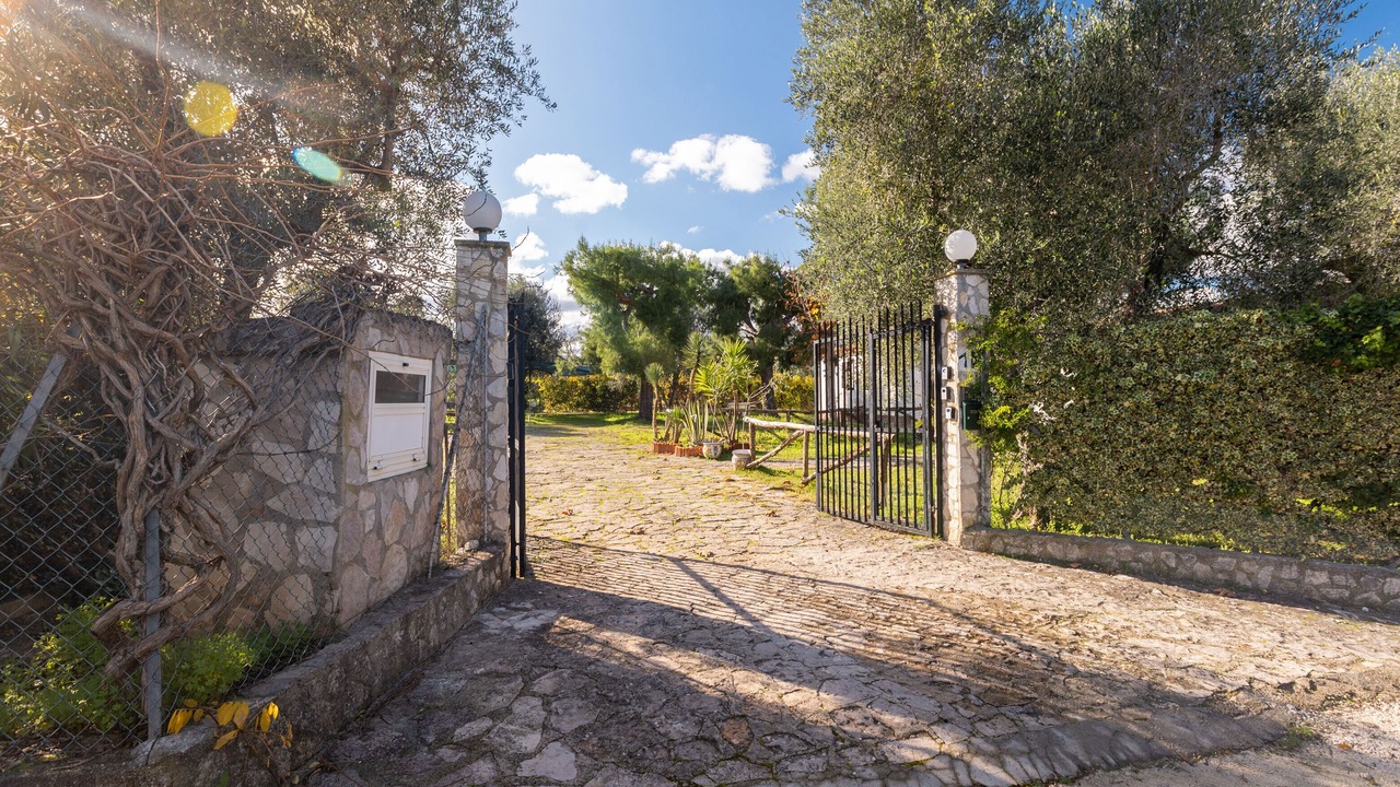 Photo of Outdoor in Montincello