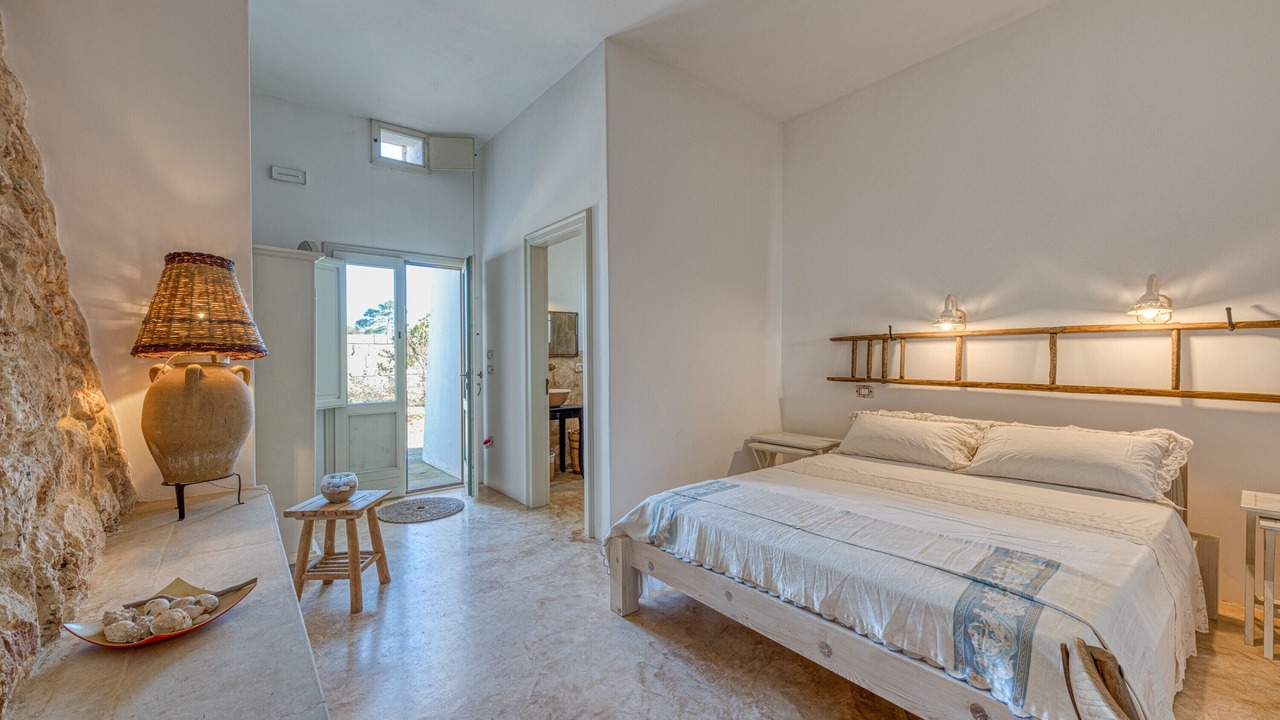 Photo of Bedroom in Salve