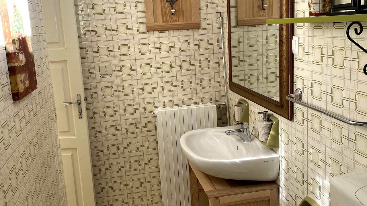 Photo of Bathroom in Surano