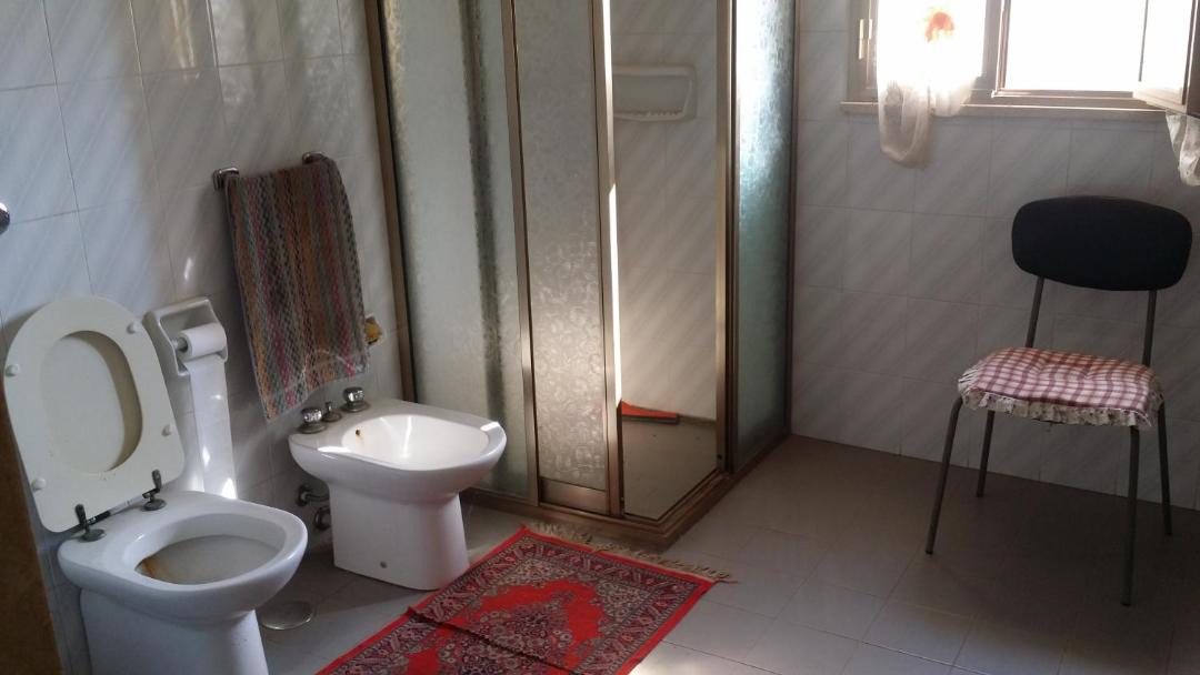 Photo of Bathroom in Avetrana