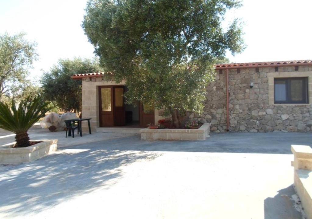 Photo of Buildings in Tiggiano
