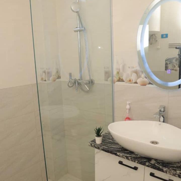 Photo of Bathroom in Arada