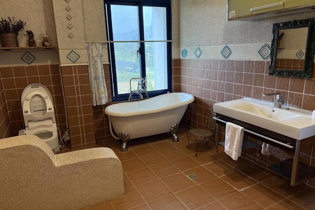 Photo of Bathroom in Guanxi