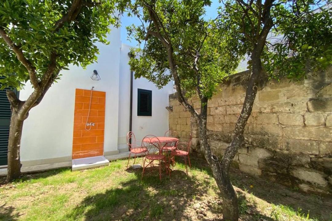 Photo of Buildings in Vernole