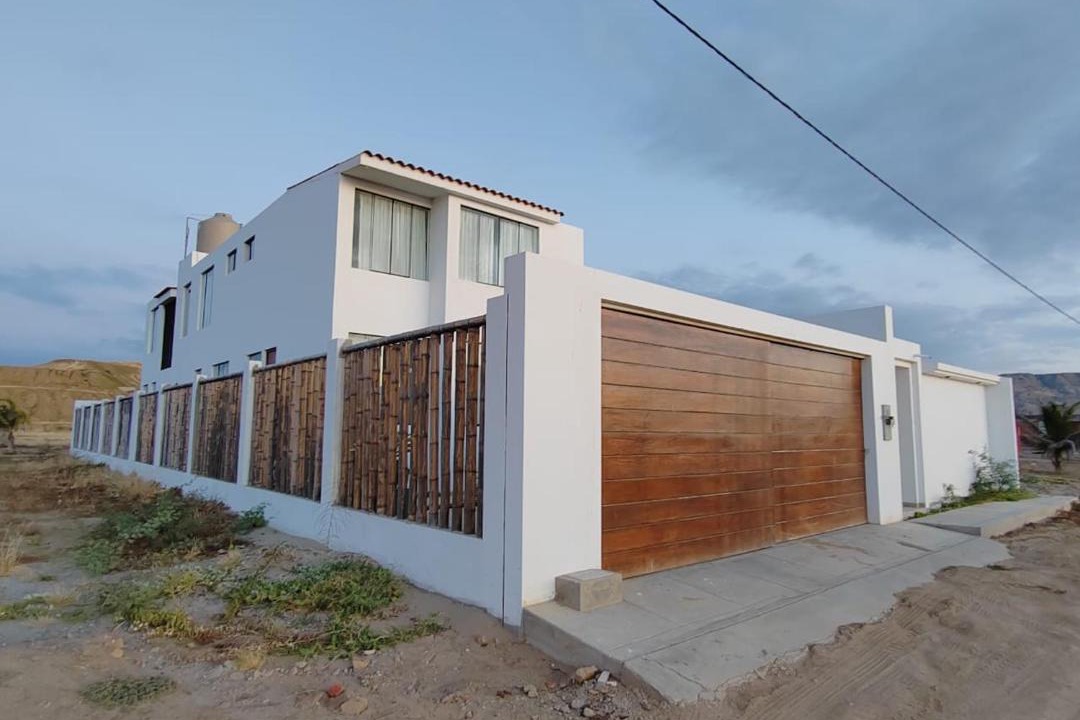 Photo of Buildings in Los Organos